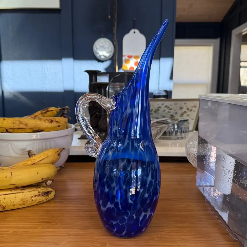 Unknown cobalt blue